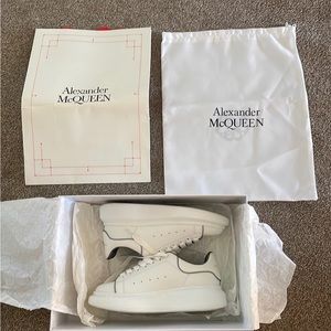 Alexander McQueen Sneaker White Pearl Size 7.5.